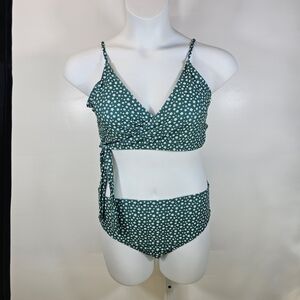 NWOT SHEIN Green and White Flower Design Bikini Set